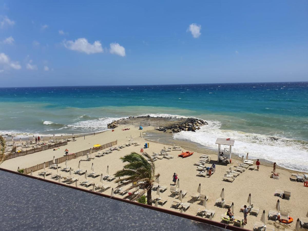 Blu Sea Apartments Pietra Ligure Eksteriør billede
